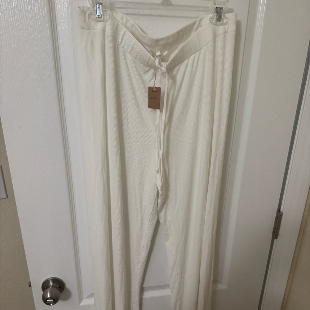 Skims pajama bottoms